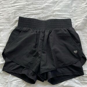 Black dri-fit shorts